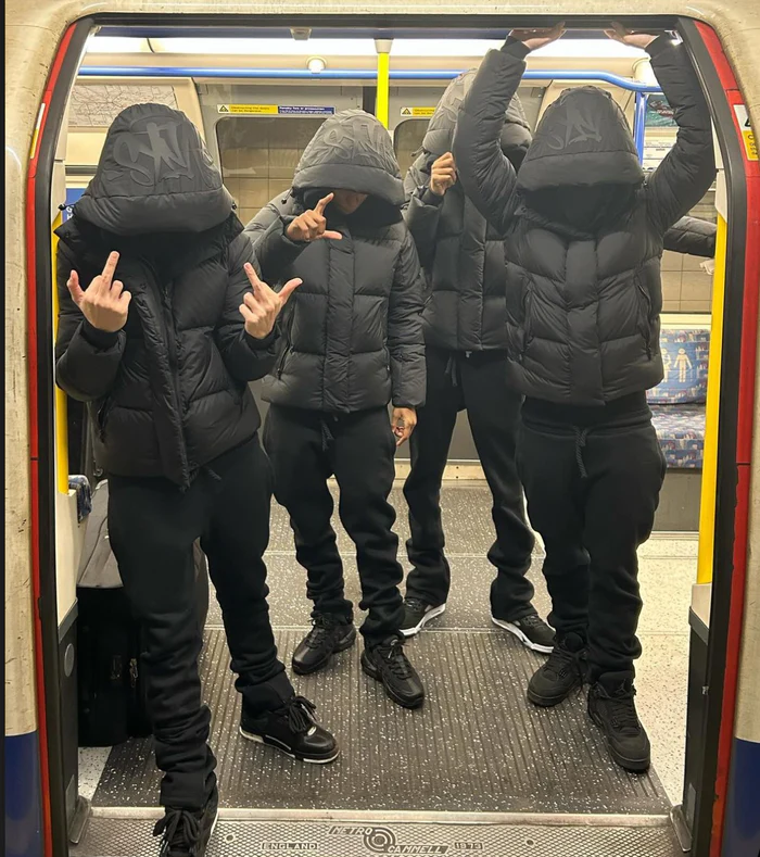 Synaworld SYNA OG Hooded Puffer Jacket - TRIPLE BLACK – hipstersbuy