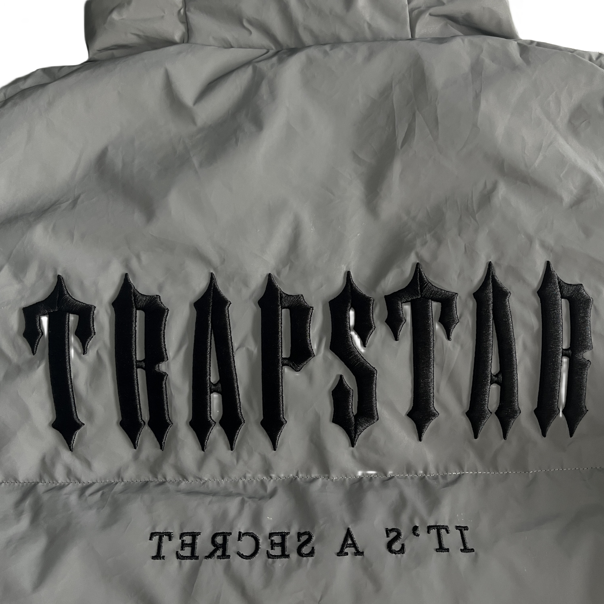 Trapstar decoded 2.0 hooded puffer-reflective jacket (BLACK REFLECTIVE) - Hipstersbuy