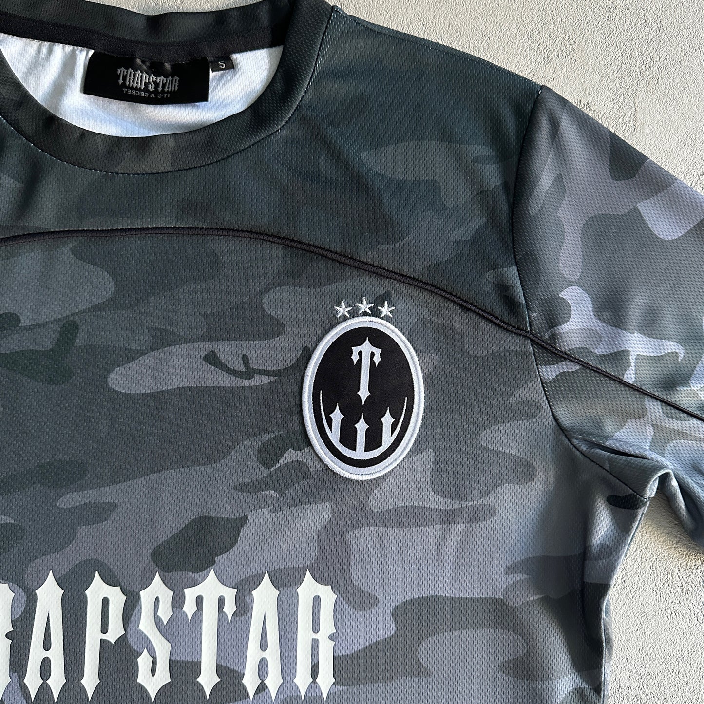 Camiseta de fútbol Trapstar Monogram Irogate - Camuflaje negro