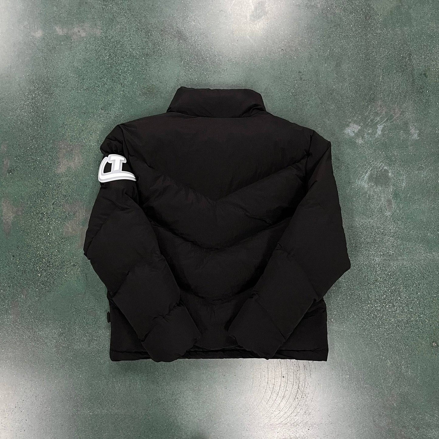 Trapstar sleeve puffer jacket -black - Hipstersbuy